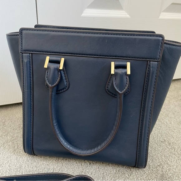 Michael Kors Small Navy Colette Purse - Excellent Condition - Picture 5 of 9